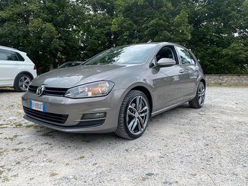 Volkswagen Golf VII