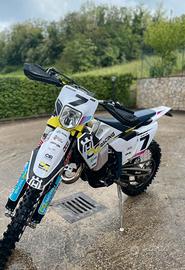 HUSQUARNA TE 125 2025 OMOLOGATA