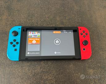 Nintendo Switch+4 giochi+custodia e accessori