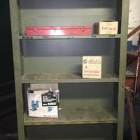 Scaffali armadi officina ricambi e minuteria