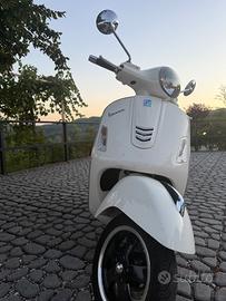 Vespa super gts300