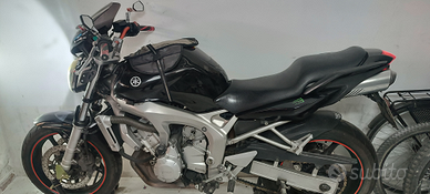 Yamaha FZ6 del 2004