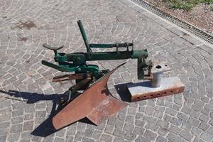Aratro per motocoltivatore