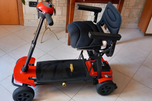 Scooter Elettrico pieghevole per disabili