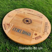 Tavolo rotondo realizzato con cassette vini