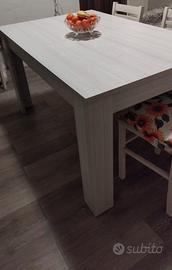 Tavolo allungabile