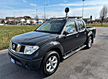Nissan Navara 2.5 Td 174cv 4x4
