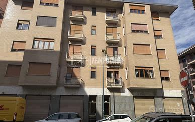 AMPIO MONOLOCALE CON ASCENSORE!!