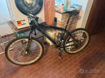 Cannondale F800 con Lefty