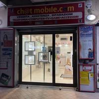 Arredamento completo x negozio di telefonia €5000