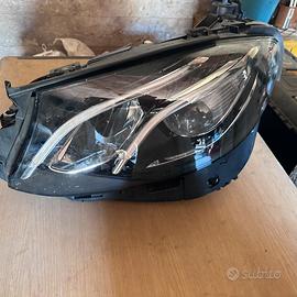 Faro lato guida mercedes e220d