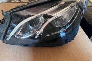 Faro lato guida mercedes e220d