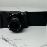 La vlog camera ZV-1  ( NUOVA CON TUTTO )