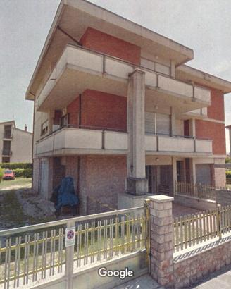 Foligno S. Eraclio appartamento intero piano