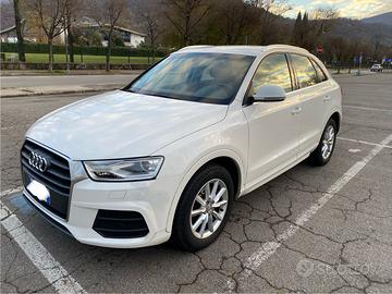 Audi Q3 2.0 tdi business Advanced cambio manuale