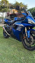 Yamaha R1