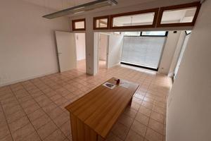 Locale commerciale artigianale uffici - Fermo