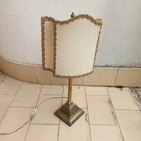 Lume in ottone con paralume lampada da tavolo