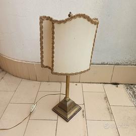 Lume in ottone con paralume lampada da tavolo
