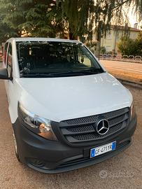 Mercedes Vito Mixto