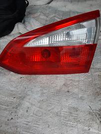 stop ford focus 2011 sw  a lampade