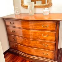 Cassettone e comodini