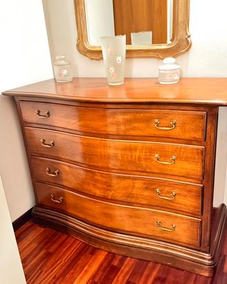 Cassettone e comodini