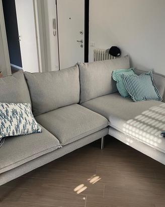 Divano 3 posti con chaise lounge a destra