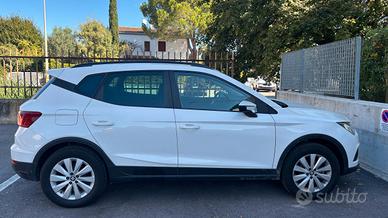 SEAT ARONA SEMINUOVA 