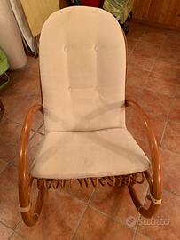 SEDIA A DONDOLO IN VIMINI