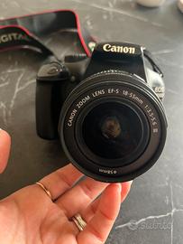 Macchina fotografica Canon 1100D