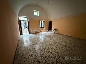 Trilocale da ristrutturare a San Felice a Cancello