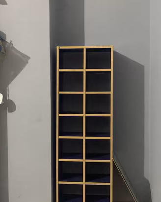 Libreria a Colonna Verticale 16 Scomparti a Cubo