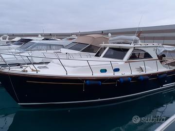 Barca a motore cantieri estensi gold star 360 C