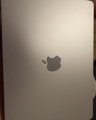MacBook Air 13" M2