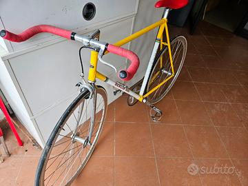 bici scatto fisso personalizzata