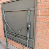 Tavolino metallo verde oliva 