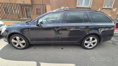 Skoda Octavia Wagon 1.6 TDI  cambio automatico DSG