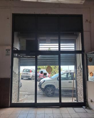 porta automatica per negozio 