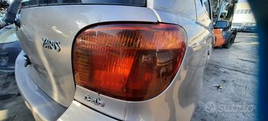 TOYOTA YARIS 2003 - STOP POSTERIORE DESTRO