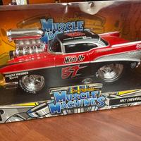 Muscle Machines MAISTO scala 1:24 Chevrolet 1957