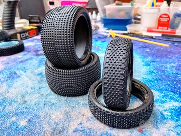 Treno di gomme 1/10 buggy auto macchinine rc