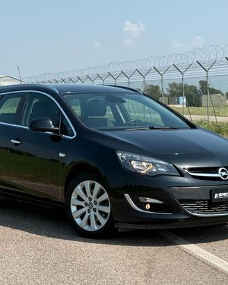 Opel Astra 1.7 CDTI 110CV Sports Tourer Cosmo "MO