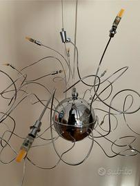 Lampadario a sospensione sfera con rami pieghevoli