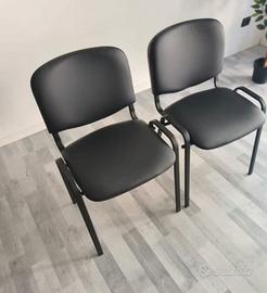 COPPIA di sedie nere e OMAGGIO