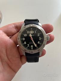 Orologio Nautica bfc, resistenza fino a 200 m