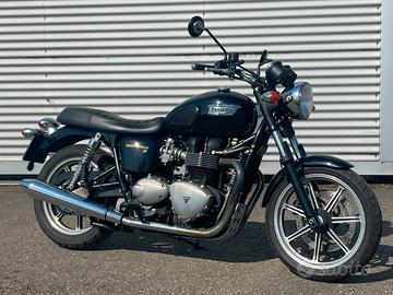 Triumph Bonneville SE