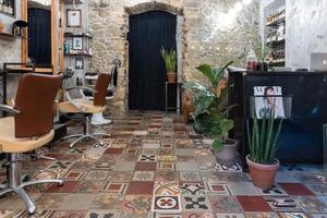 Vendita salone di parrucchieri