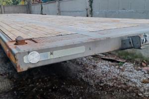 SEMIRIMORCHIO PIANALE PORTACONTAINER