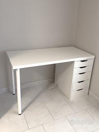 Scrivania Ikea e Cassettiera